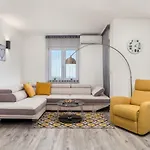 Luxury La Es Apartman *