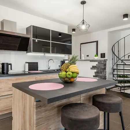 Luxury La Es * Marčelji