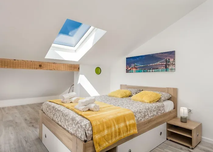 Luxury La Es Lejlighed